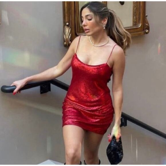 ZARA BLOGGER FAVORITE SEQUIN DRESS RED - Picture 1 of 15